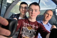 REPRO FREE
HIGH TECH ELEC SHOWCASES FUTURE CAREERS
Dr Mark Barry of the Tyndall Institute; Odhran OÕCallaghan, Christian Brothers College Cork and Luke Gayer, Presentation Brothers College pictured at the HighTechElec Transition Year Work Experience Progr